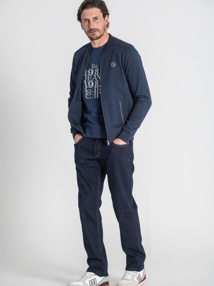 SWEAT - AH00063719